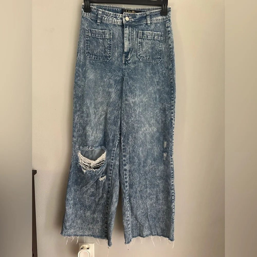INDIGO REIN Women High-Rise Wide Leg Acid Wash Distressed Jeans Patch Pockets 7
